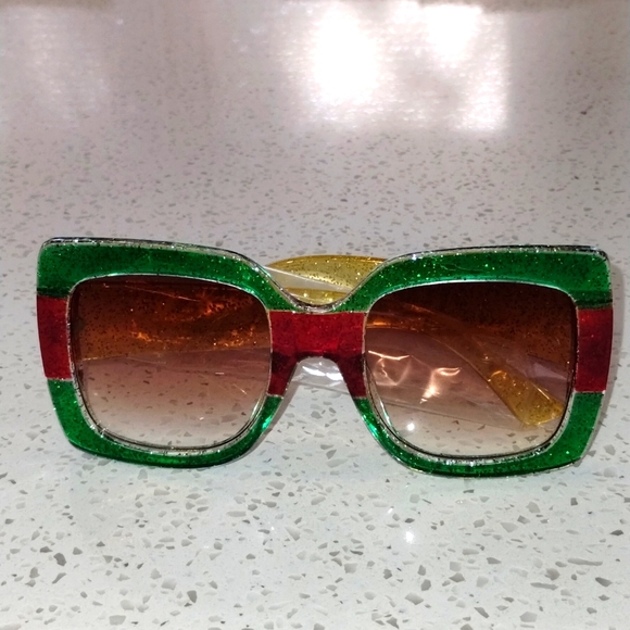 Ladies Square Oversized Framed Color Blocked Sunglasses (Green/Red/Gold) - New!! - Picture 2 of 5